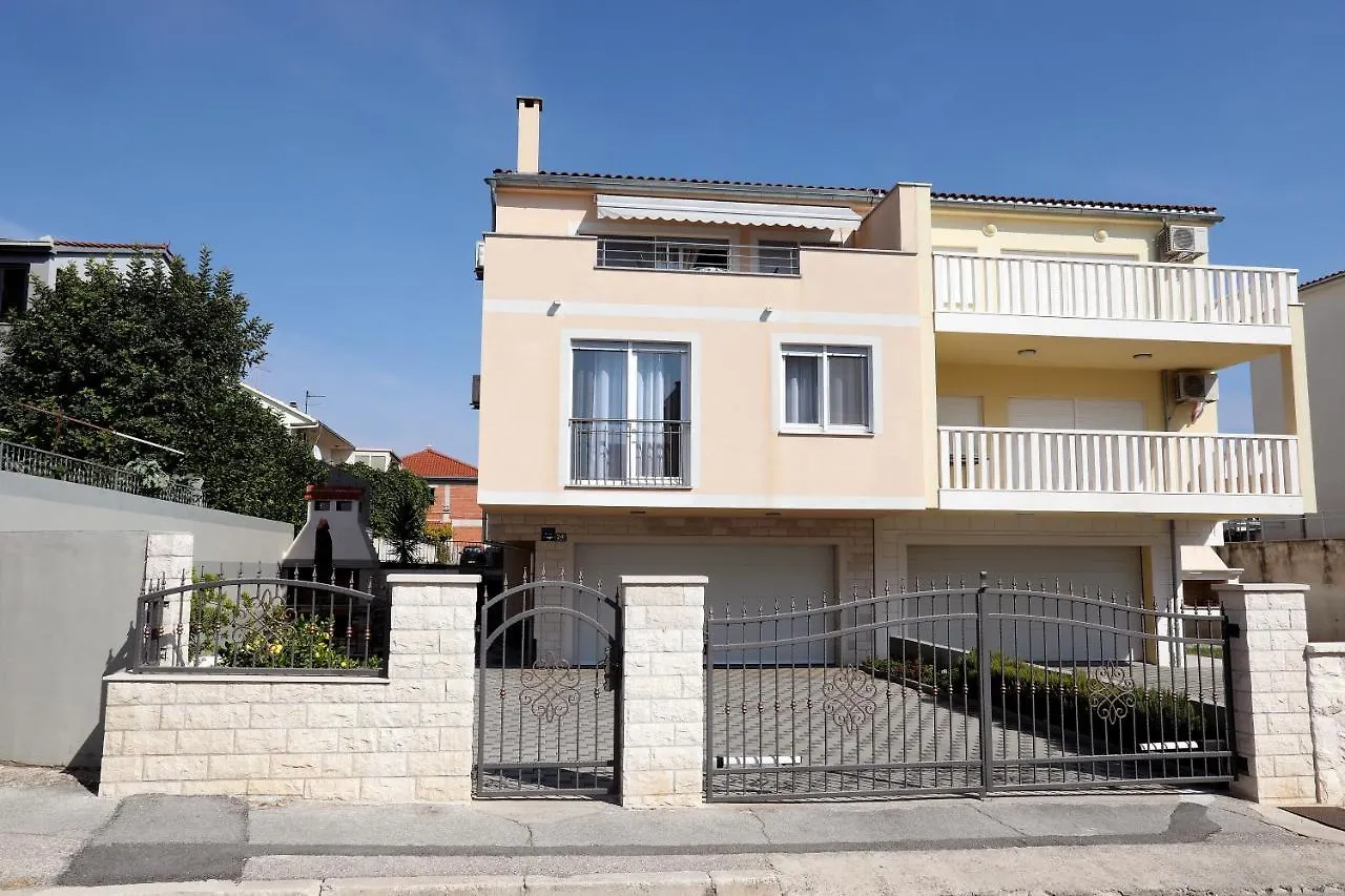 Apartment Apartmani Kolak Trogir Croatia